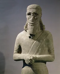 Standbeeld gewijd aan de god Haddad-Yishi (basalt)